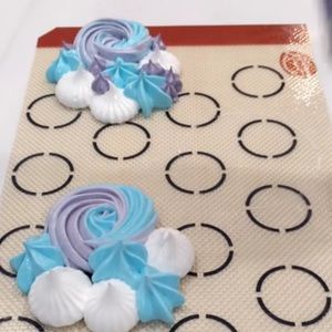 Meet your Posher, Evelyn